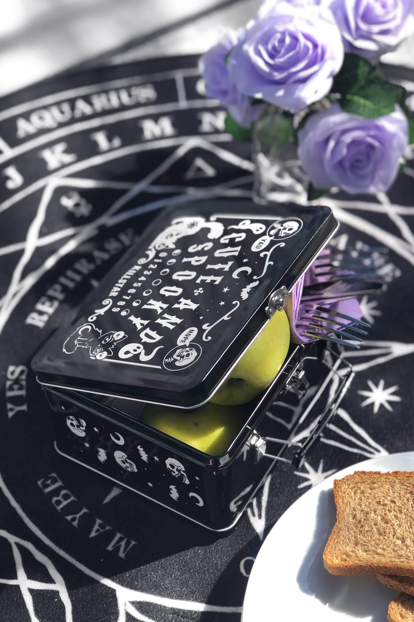 Cute & Spooky Lunchbox - Image 2