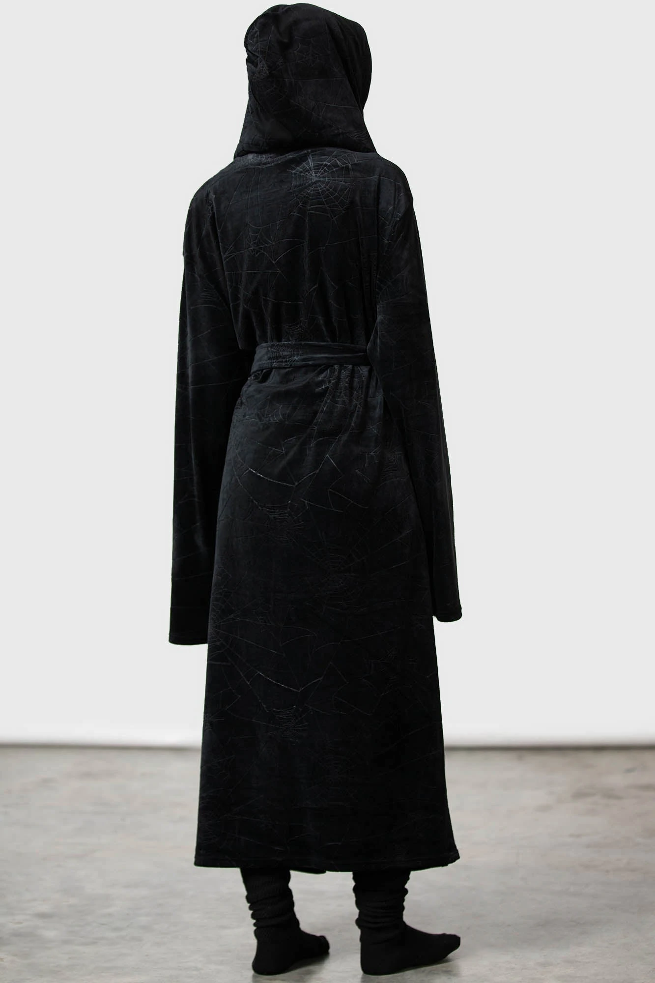 Webbed Robe - Image 11